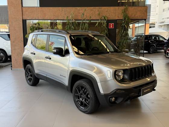 JEEP RENEGADE 2.0 16V TURBO DIESEL MOAB 4P 4X4 AUTOMÁTICO JEEP RENEGADE 2.0 16V TURBO DIESEL MOAB 4P 4X4 AUTOMÁTICO